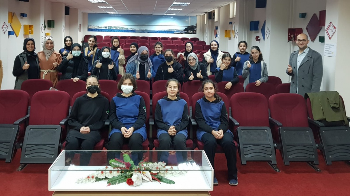 Zeytinburnu Ortaokullar Arası Bilgi Yarışmasında Okulumuzu Başarıyla Temsil Ettik