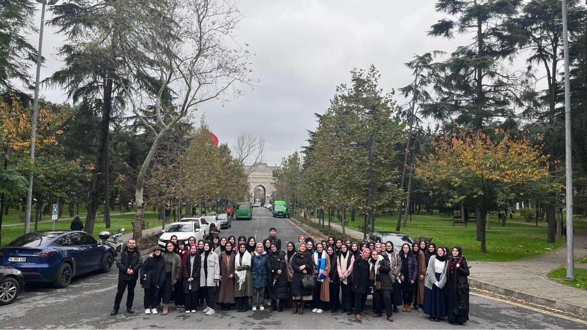 İstanbul Üniversitesi Tanıtım Gezisi