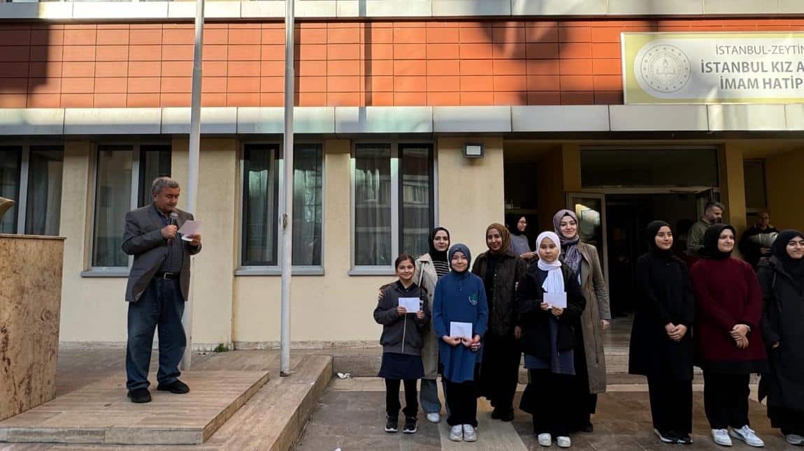 Yarışmaların En Güzeli Kur'an-ı Kerim'i Güzel Okuma Yarışması (Ortaokul)